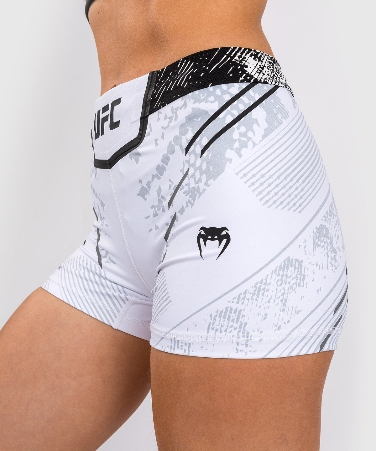 Short de Short de compression Fit pour Femmes UFC Adrenaline by Venum Authentic Fight Night - Blanc