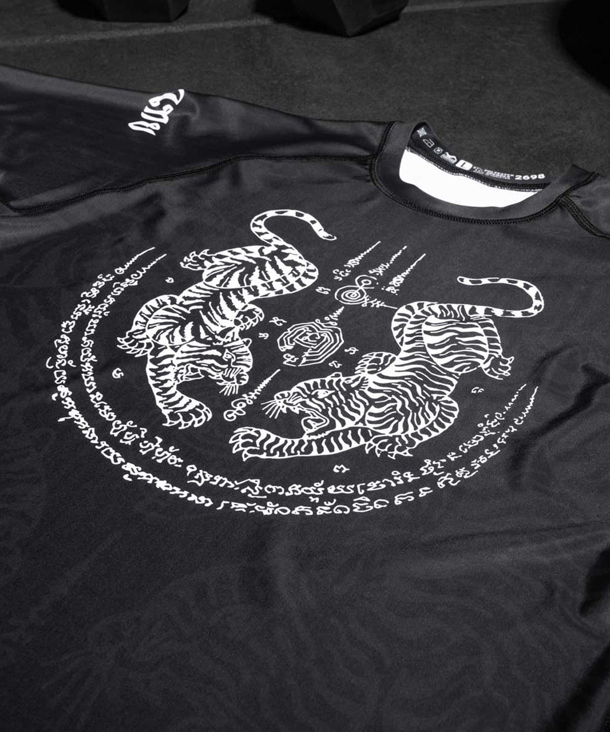 Phantom Athletics Sak Yant Rashguard - Black