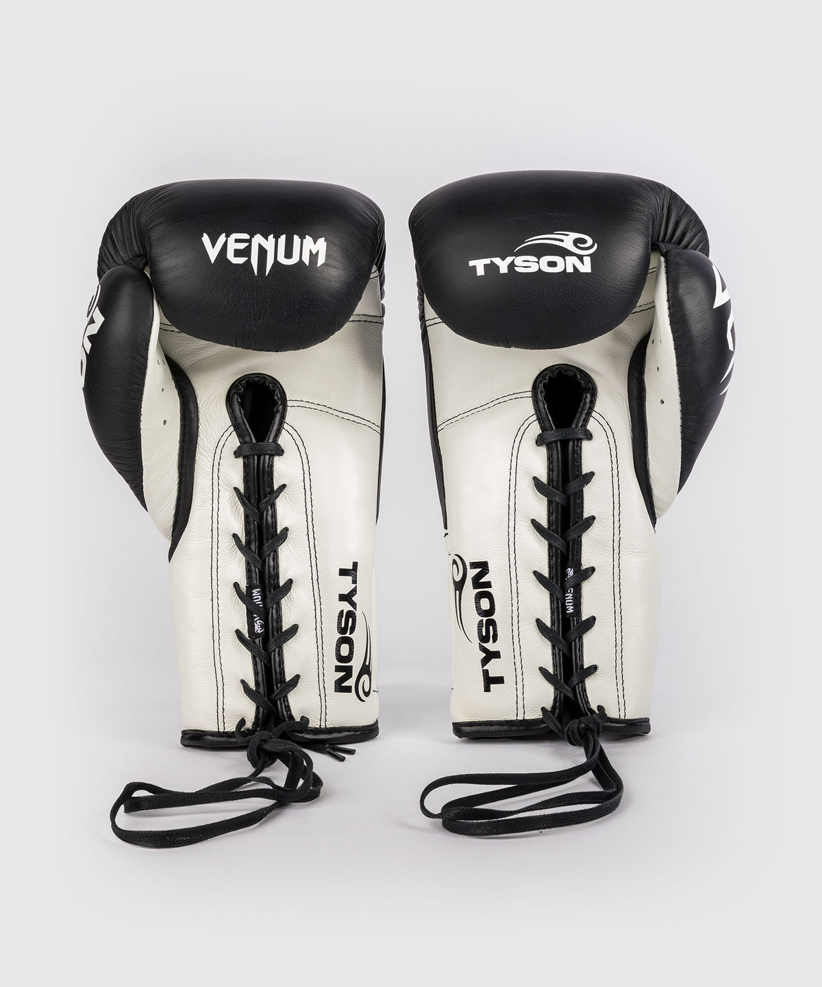 Venum Giant 2.0 Mike Tyson Pro Guanti da boxe con Lacci - Nero Profondo/Bianco Ottico