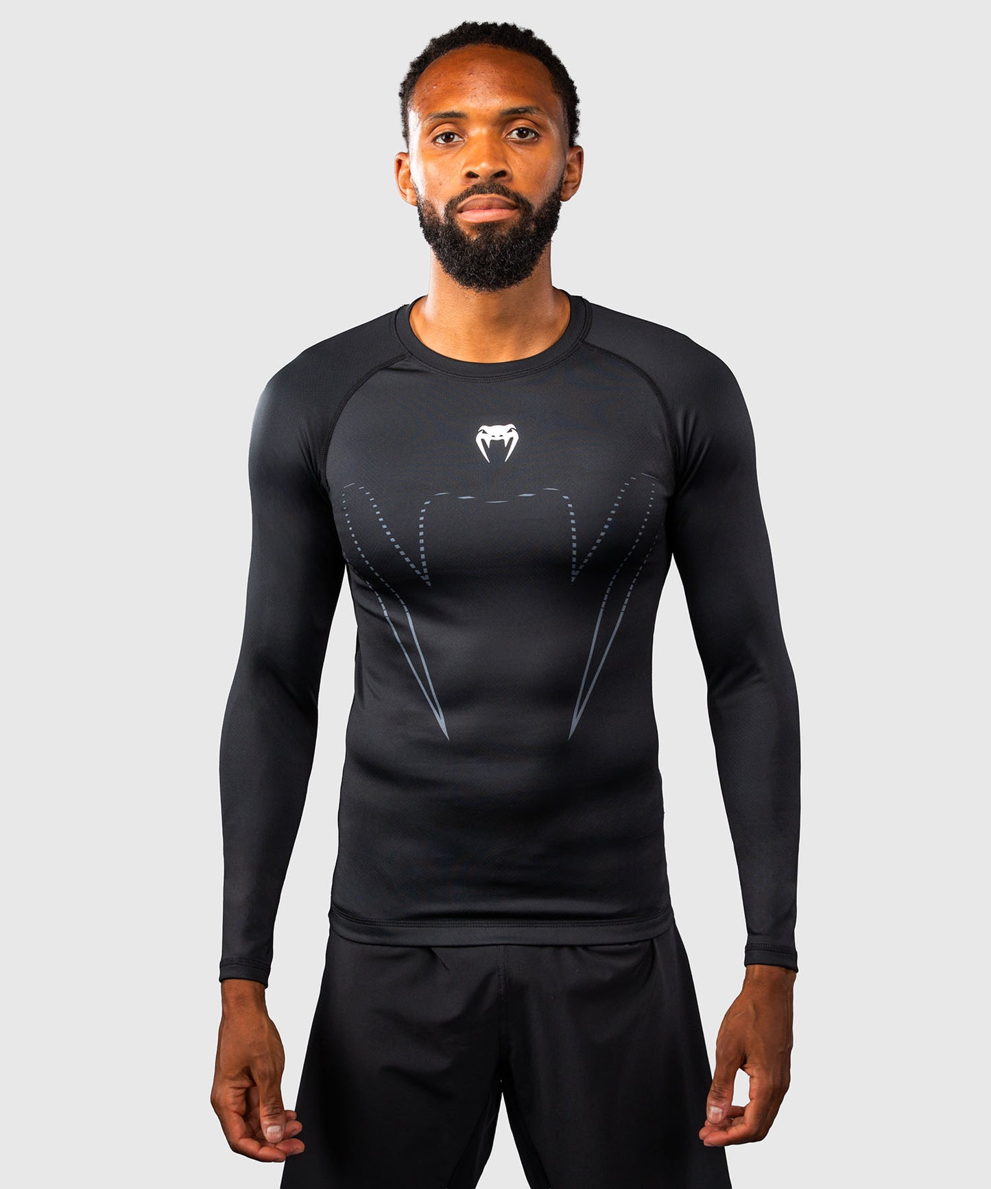 Venum Edge Rashguard a Maniche Lunghe – Nero/Sabbia
