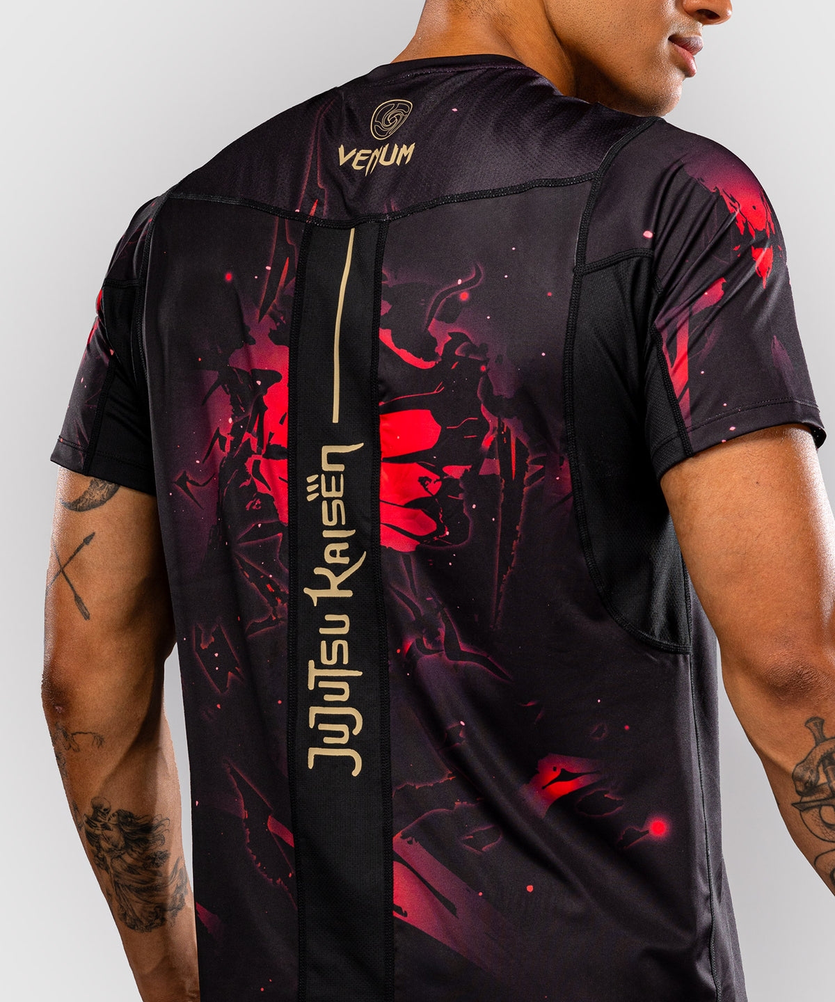 Jujutsu Kaisen x Venum Itadori Camiseta Dry Tech – Negro/Rojo