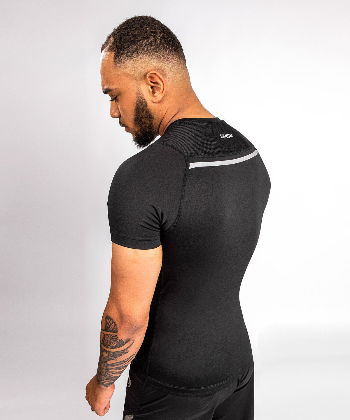 Rashguard Venum Jaws 2.0 - Short Sleeve - Black