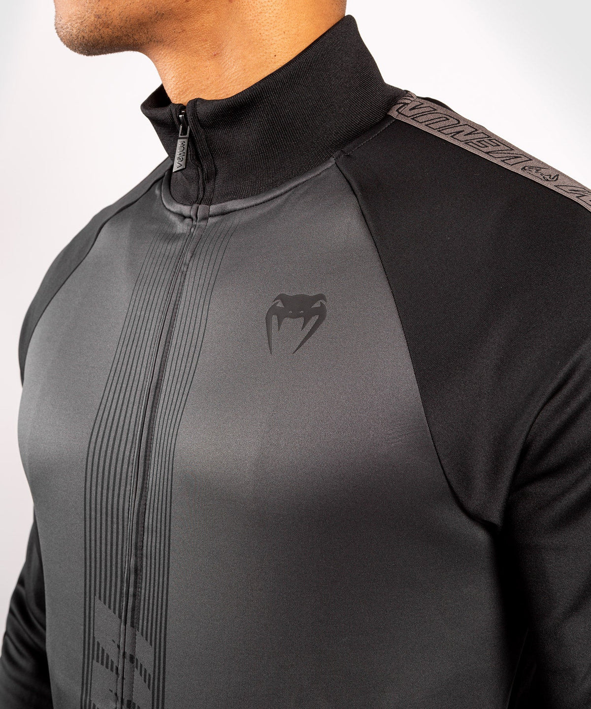 Veste Venum Club 212 – Noir/Gris
