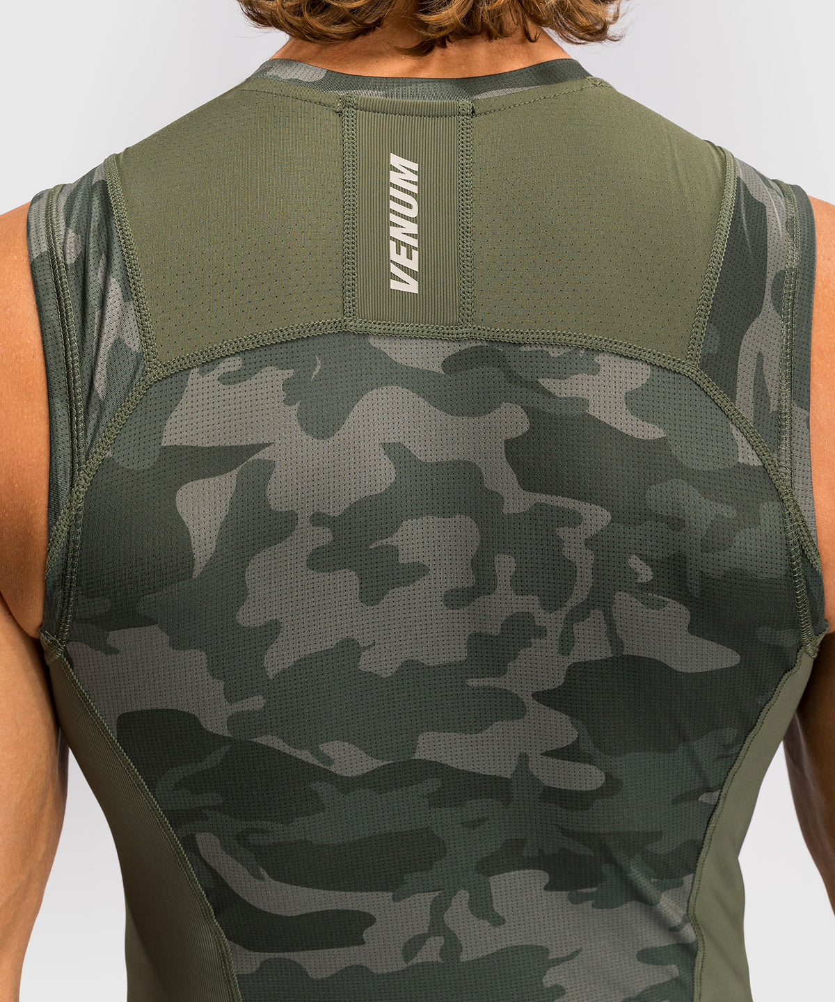 Rashguard sans Manches Venum G-Fit Air pour Hommes - Camo Militaire