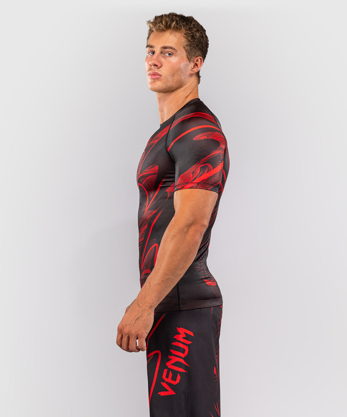 Venum Crimson Viper 2.0 Kurzarm-Rashguard - Schwarz/Rot
