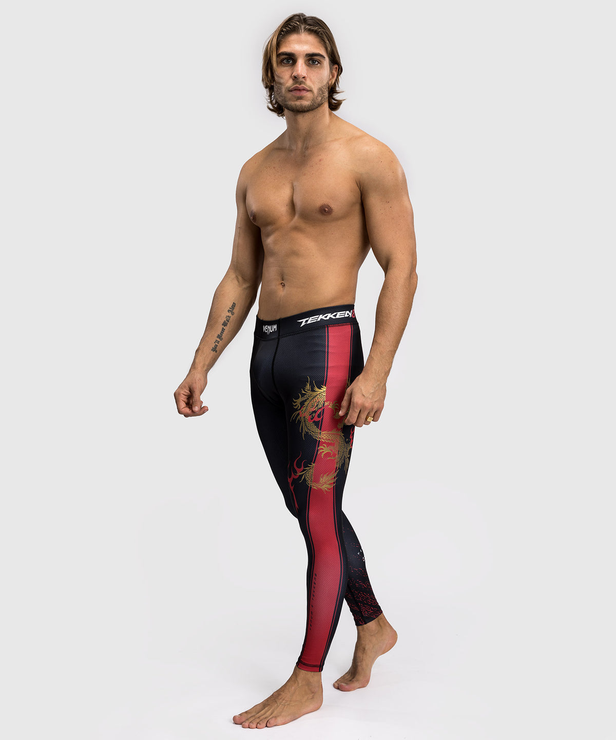 Venum x TEKKEN 8 - Marshall Law Spats - Schwarz/Rot/Gold