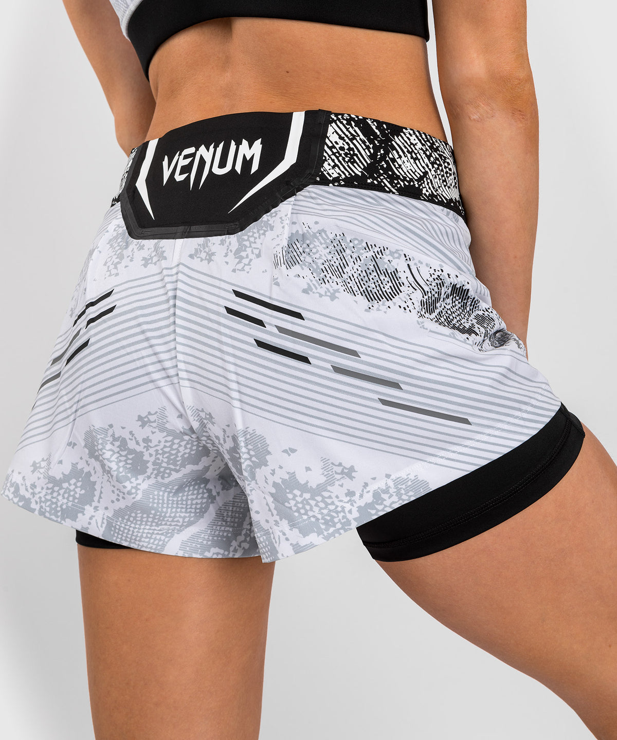 Short de Combat pour Femmes UFC Adrenaline by Venum Authentic Fight Night - Blanc