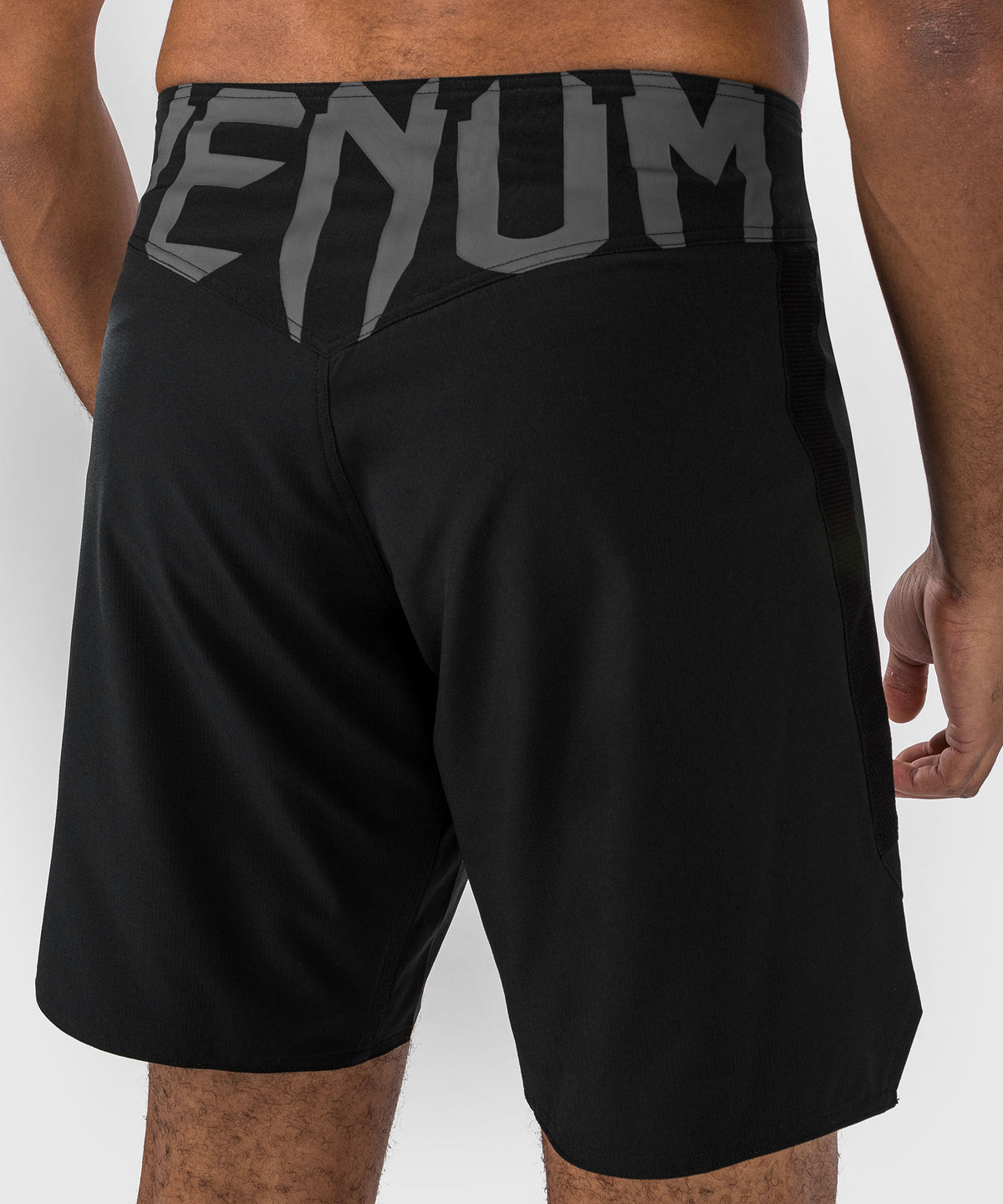 Venum Light 5.0 Pantaloncini da combattimento - Nero/Bianco