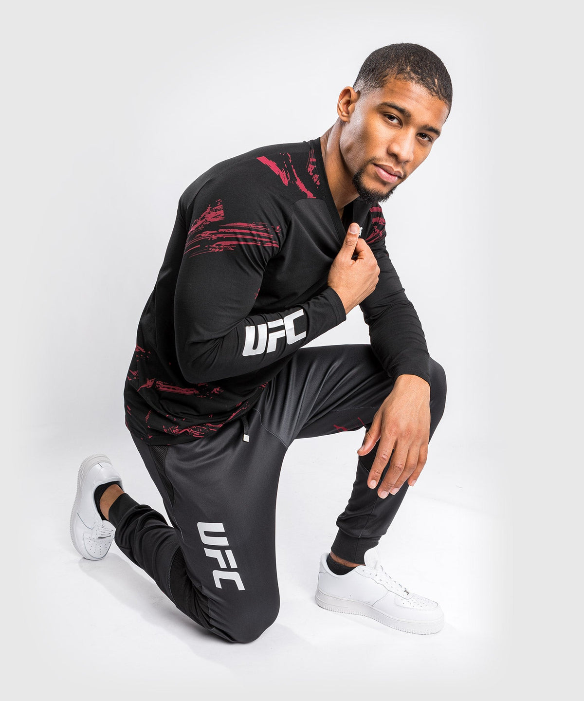 T-Shirt UFC Venum Authentic Fight Week 2.0 - Manches Longues - Noir/Rouge