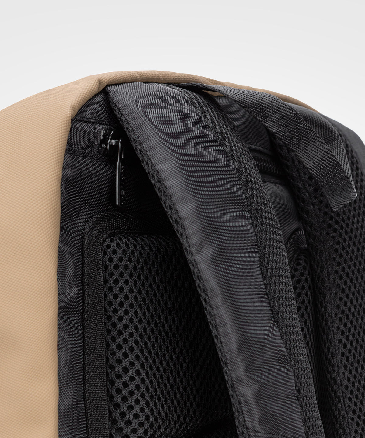 Venum Evo 2 Zaino (20-25L) – Nero/Sabbia