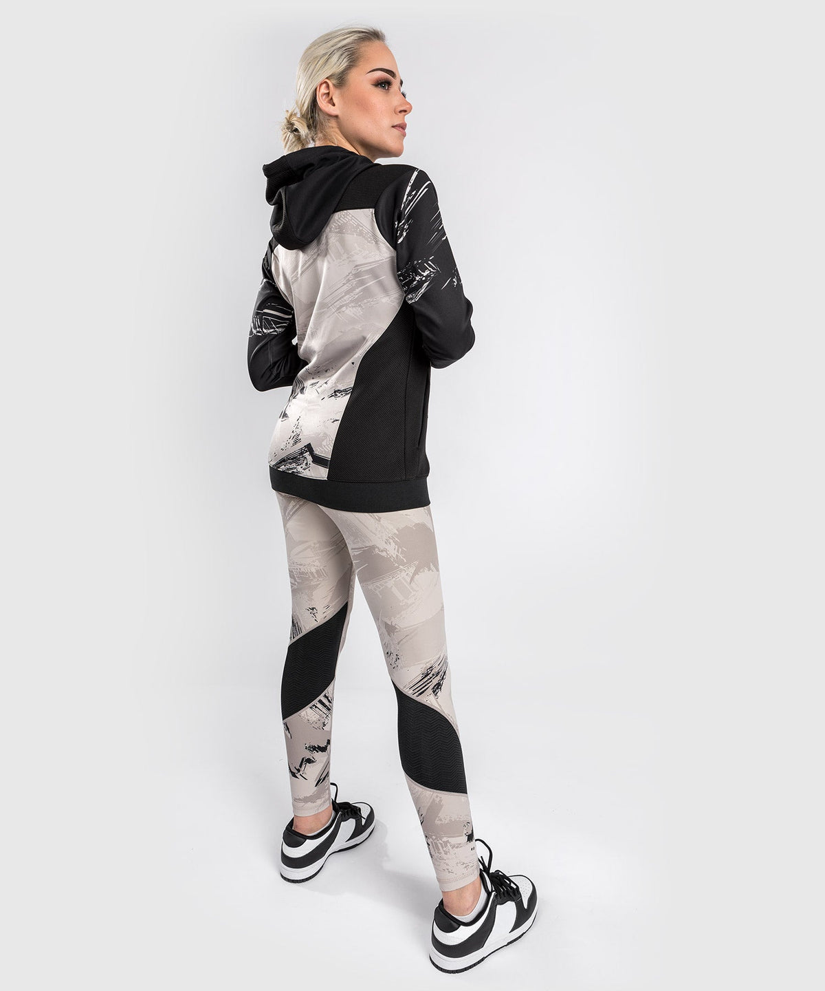 Venum Authentic Fight Week 2.0 UFC Women's Zipper Sweatshirt - Schwarz/Sand