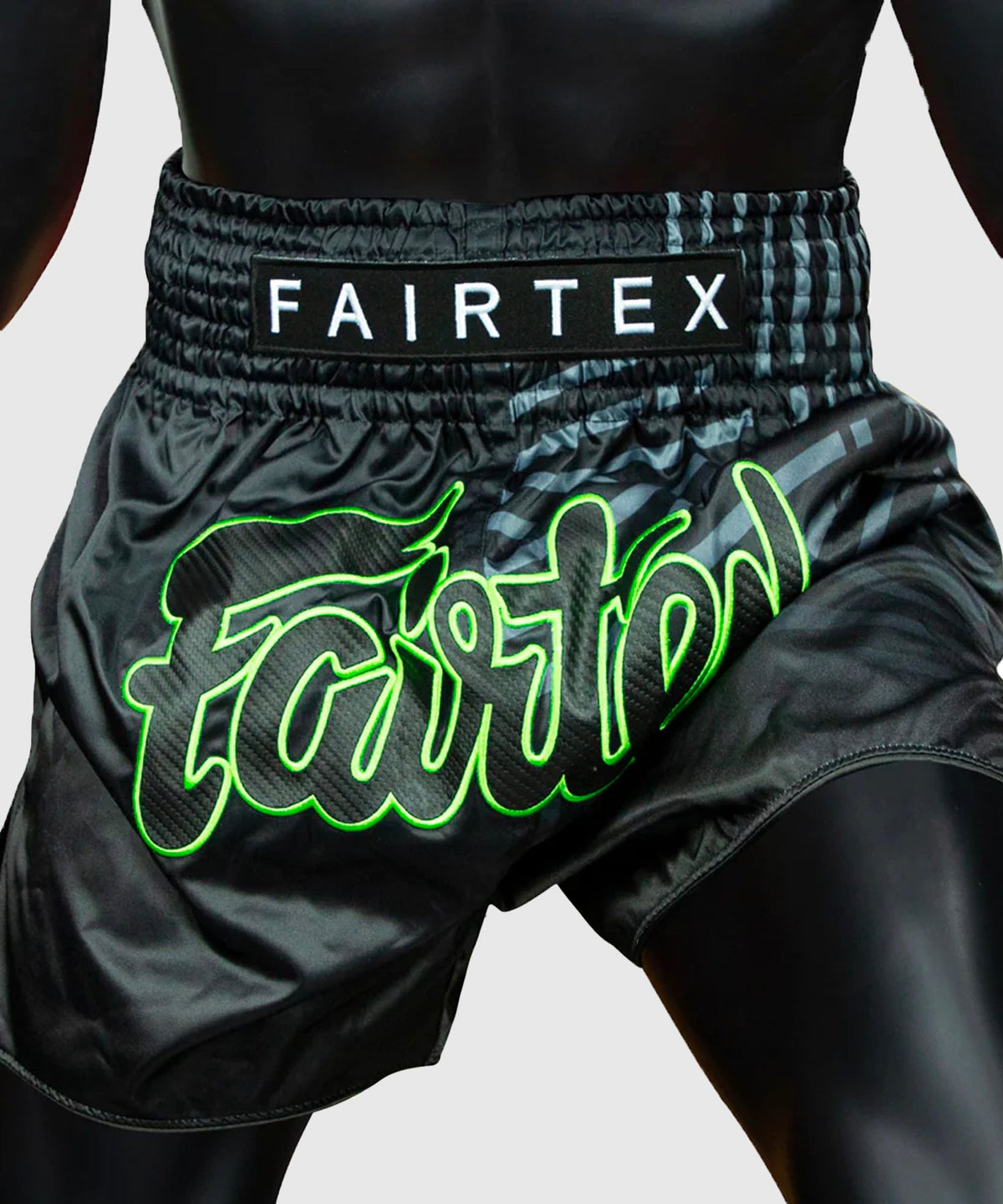 Fairtex Racer Pantaloncini da Muay Thai - Nero/Verde