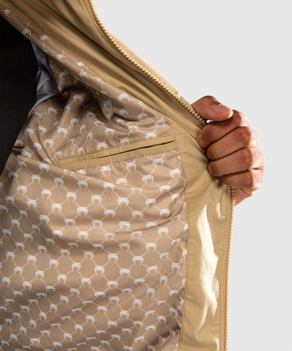 Venum Attack Urban Gi Steppjacke - Beige