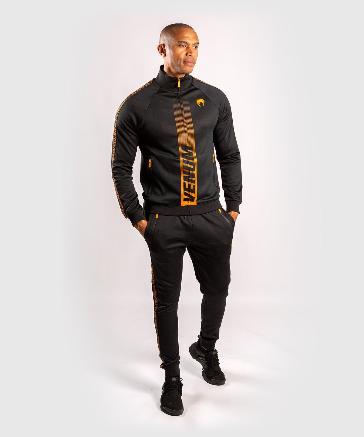 Pantalon de Jogging Venum Club 212 – Noir/Orange