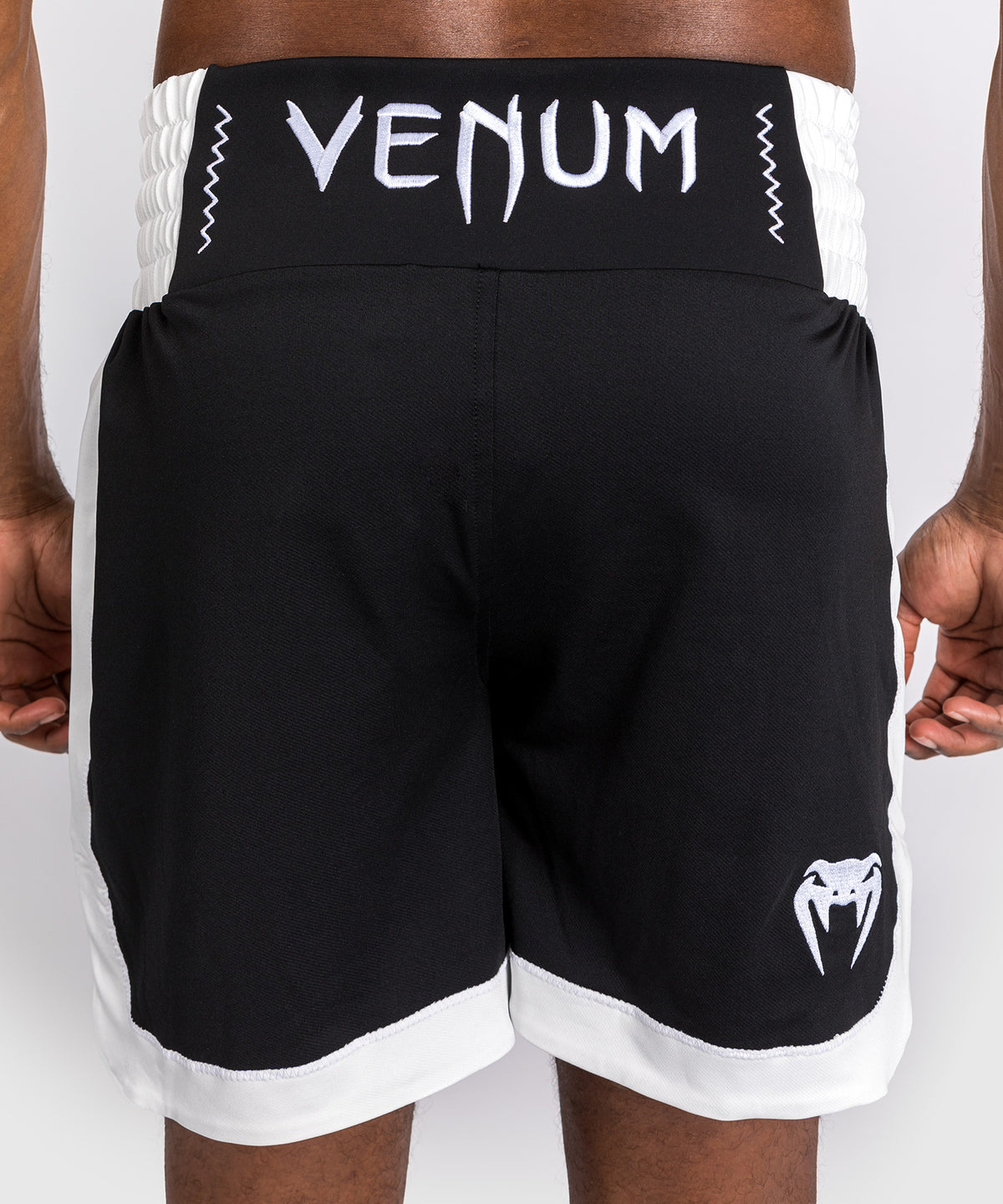 Short de boxe Venum Classic - Noir/Blanc
