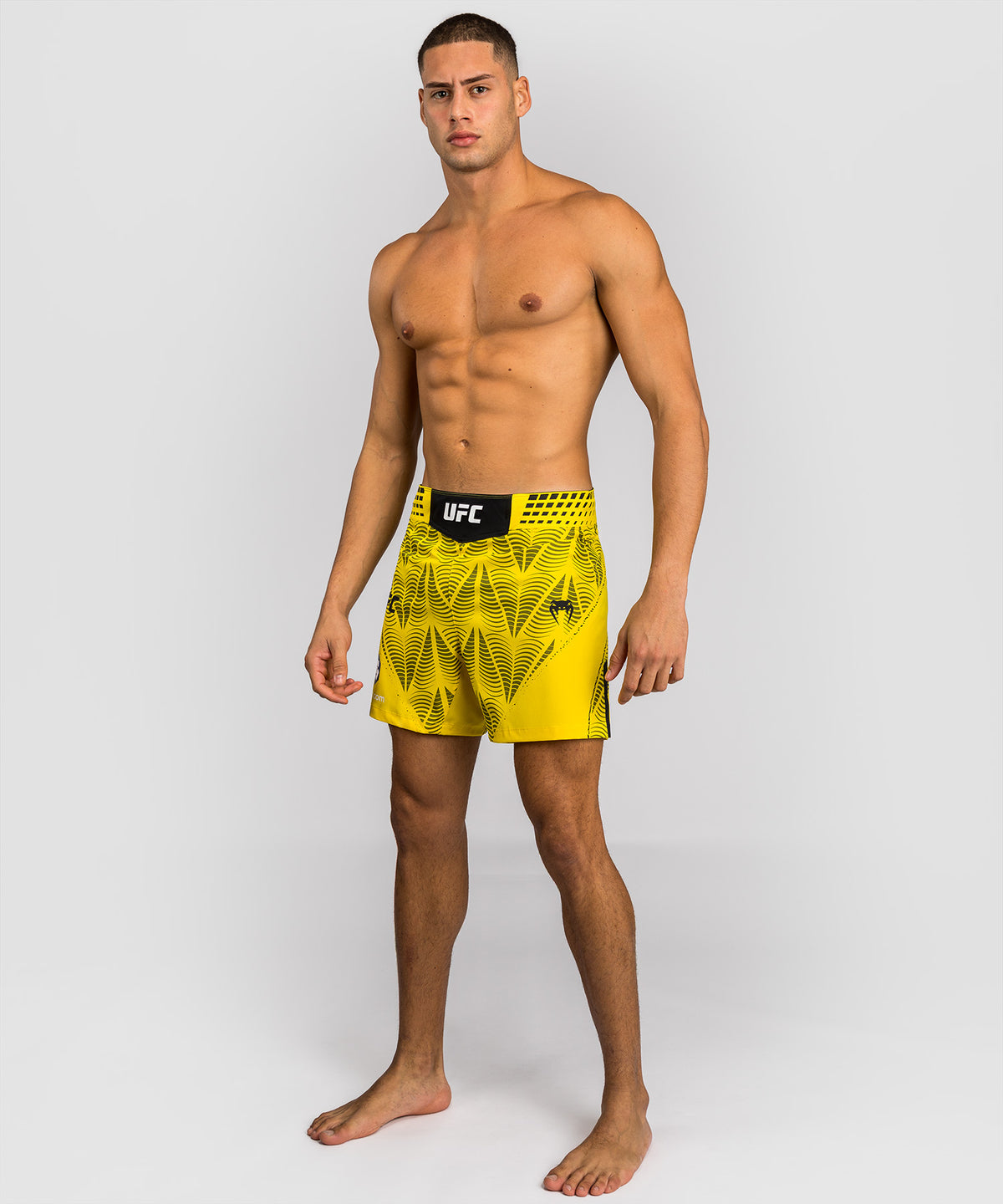 UFC Zenith by Venum Authentic Fight Night Short de pelea ajuste corto Hombre - Amarillo
