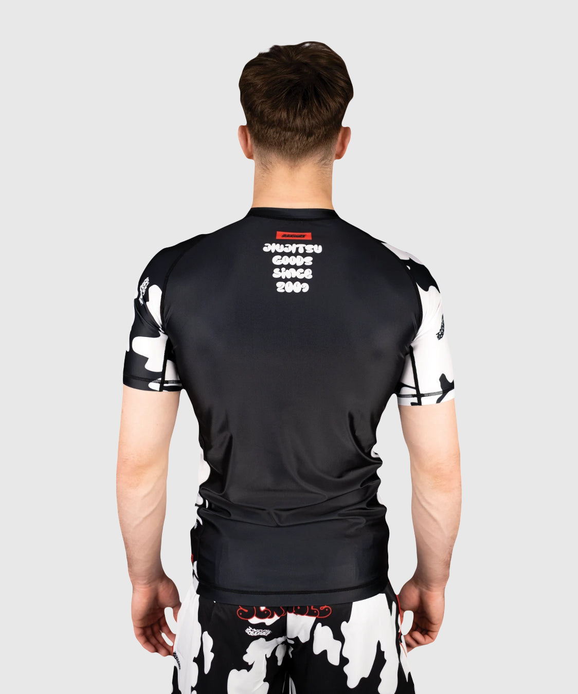 Scramble Wagyu Rashguard a Maniche Corte - Nero