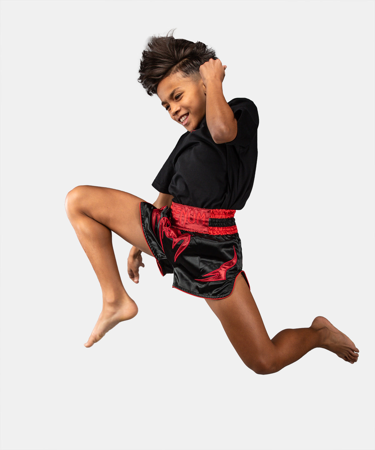 Venum Attack Short de Muay Thai para Niño - Negro/Rojo