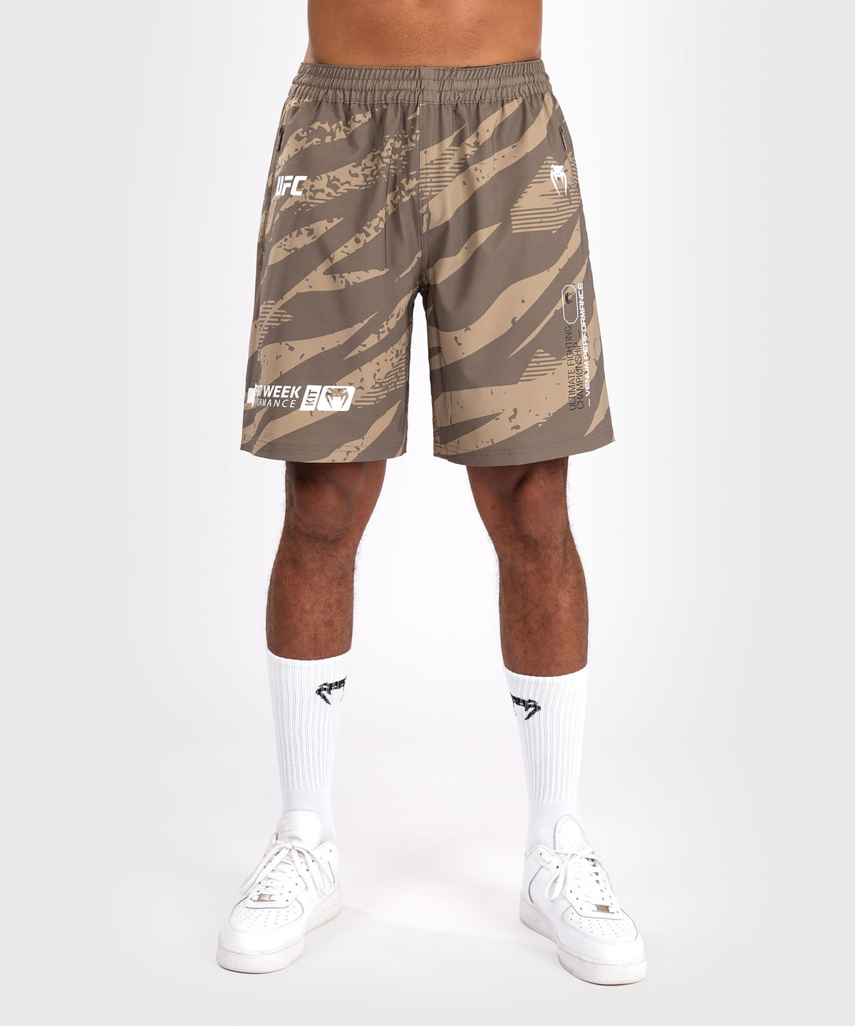 UFC Adrenaline By Venum Fight Week Performance Pantalón Corto para Hombre - Desert Camo