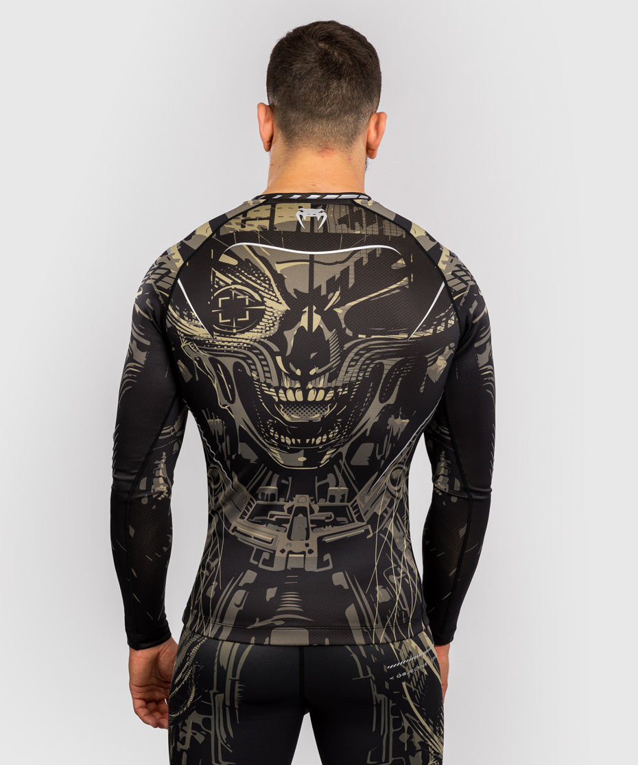 Venum Invader Langarm Rashguard - Schwarz/Sand