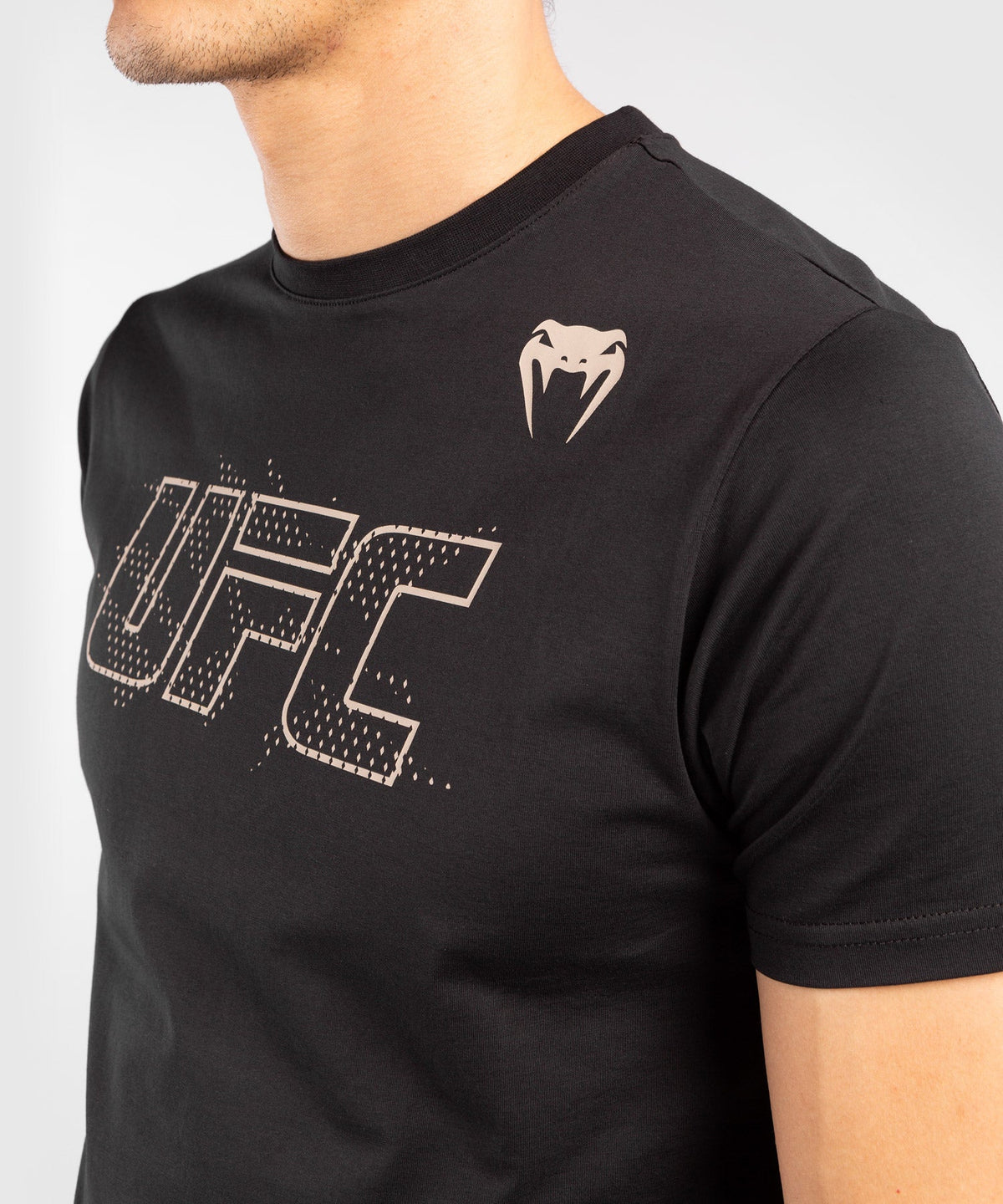 UFC Venum Authentic Fight Week Herren Kurzarm-Baumwoll-T-Shirt - Schwarz