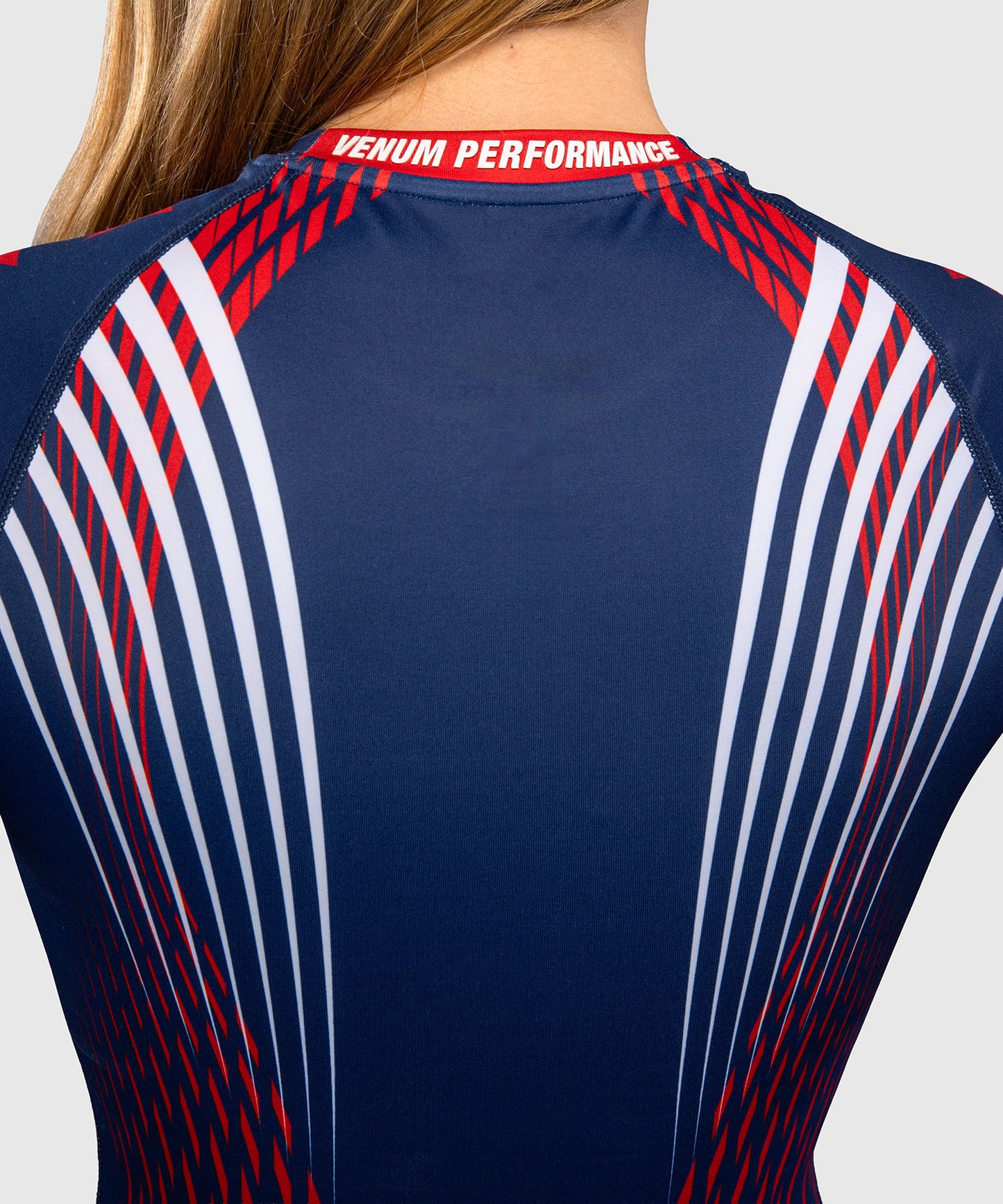 Official UFC Freedom 250 by Venum Authentic Fight Night Rashguard à manches courtes pour femme - Bleu