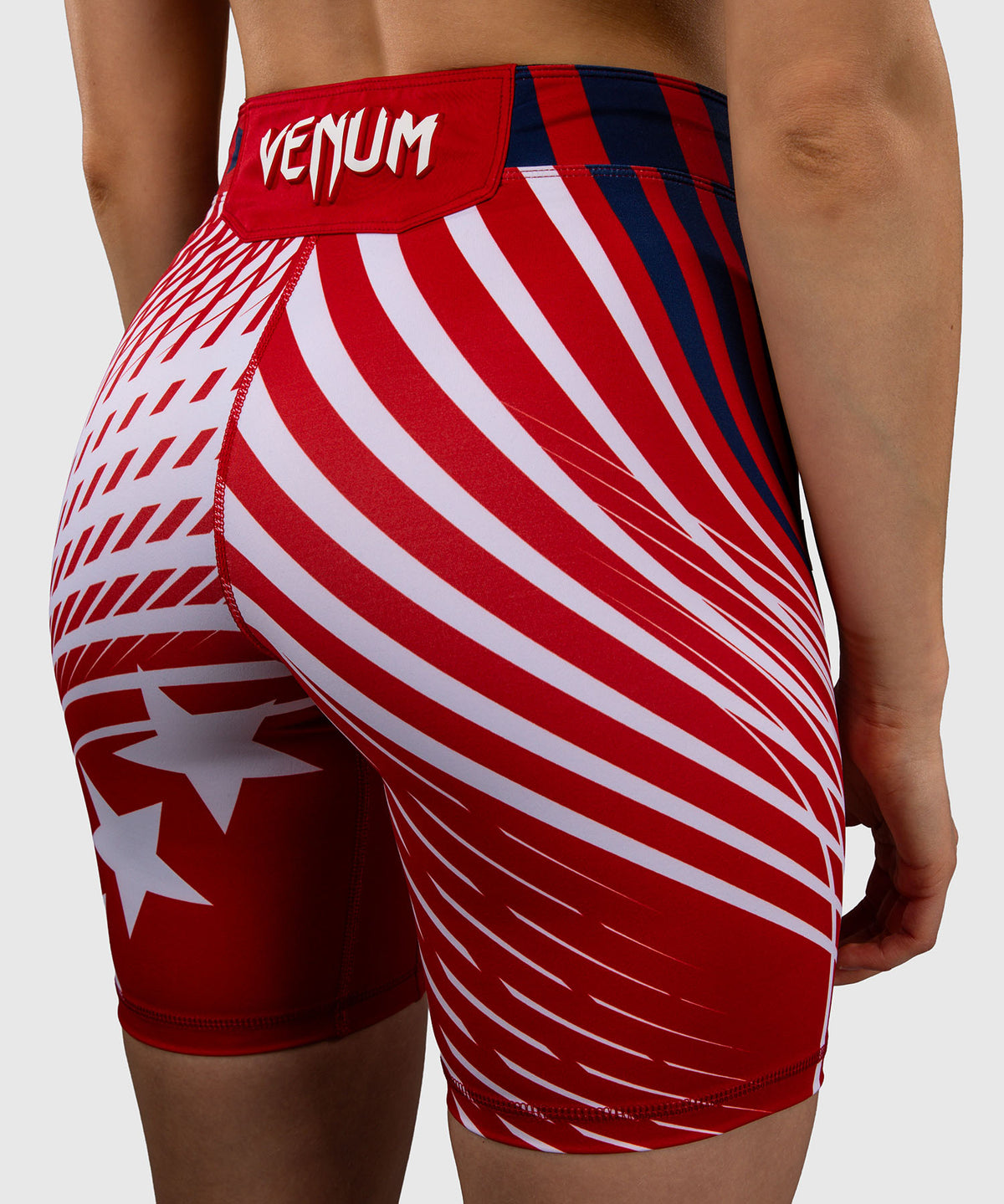 Official UFC Freedom 250 by Venum Authentic Short Vale Tudo coupe longue pour femme - Rouge