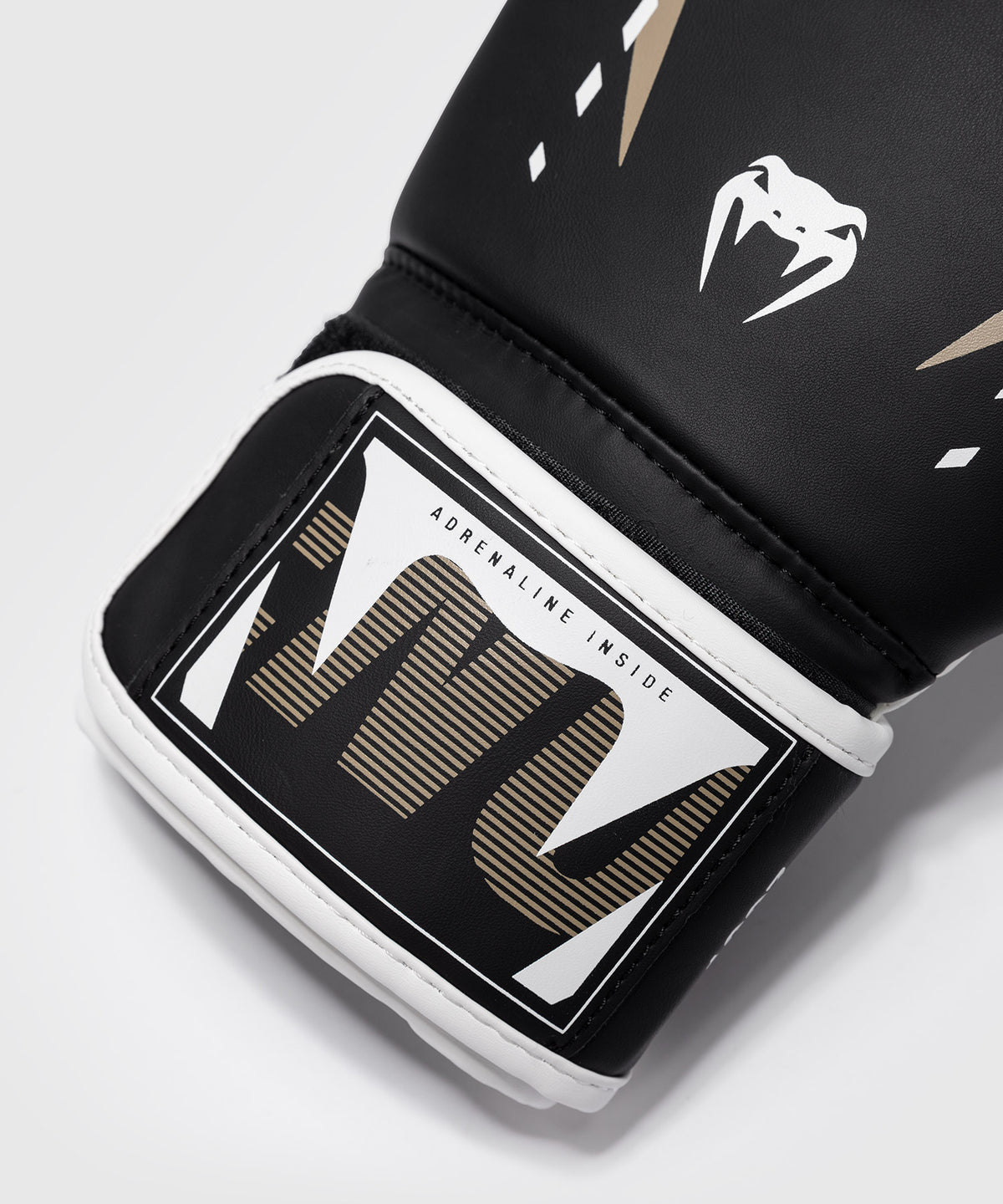 Venum Adrenaline Boxhandschuhe – Schwarz/Sand