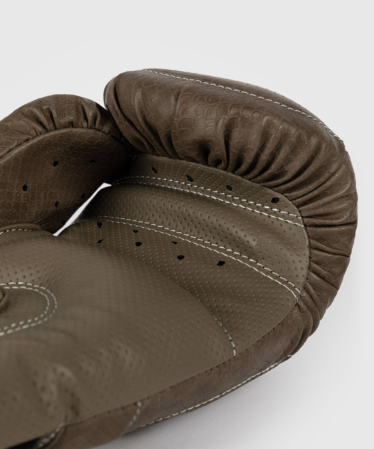 Venum Impact Evo Scales Boxhandschuhe – Braun