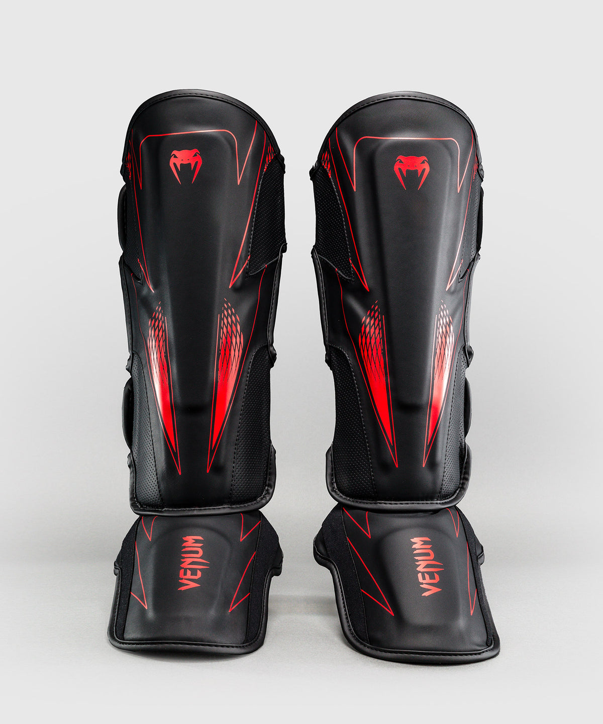 Venum Amazonia Reborn Espinilleras - Negro/Rojo