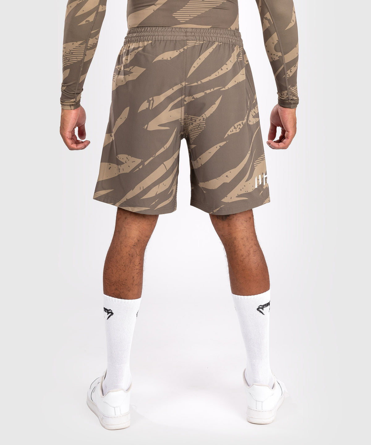 UFC Adrenaline By Venum Fight Week Performance Pantalón Corto para Hombre - Desert Camo