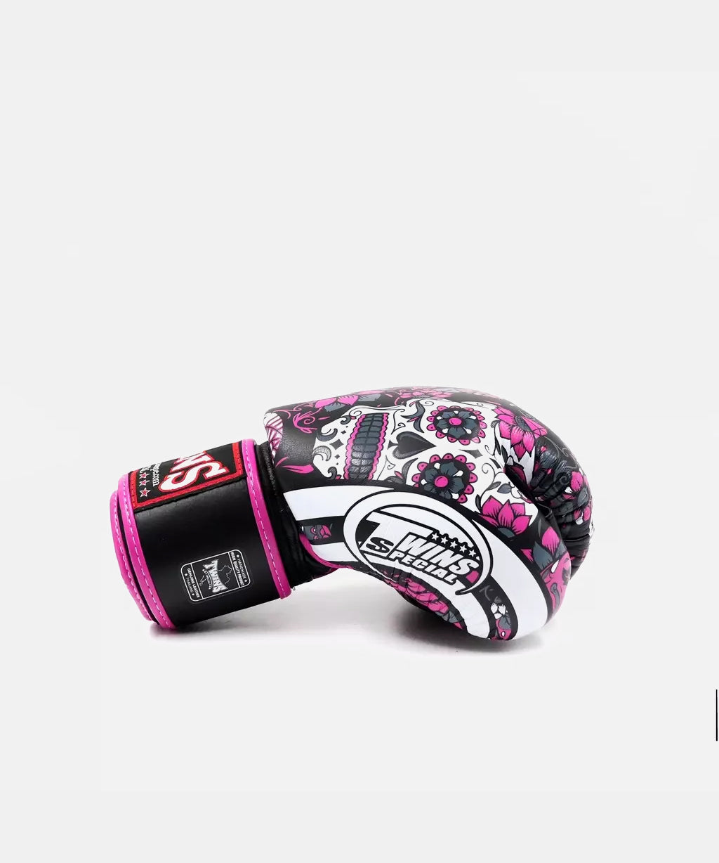Twins Special Fantasy 4 Skull Boxing Gloves - Pink