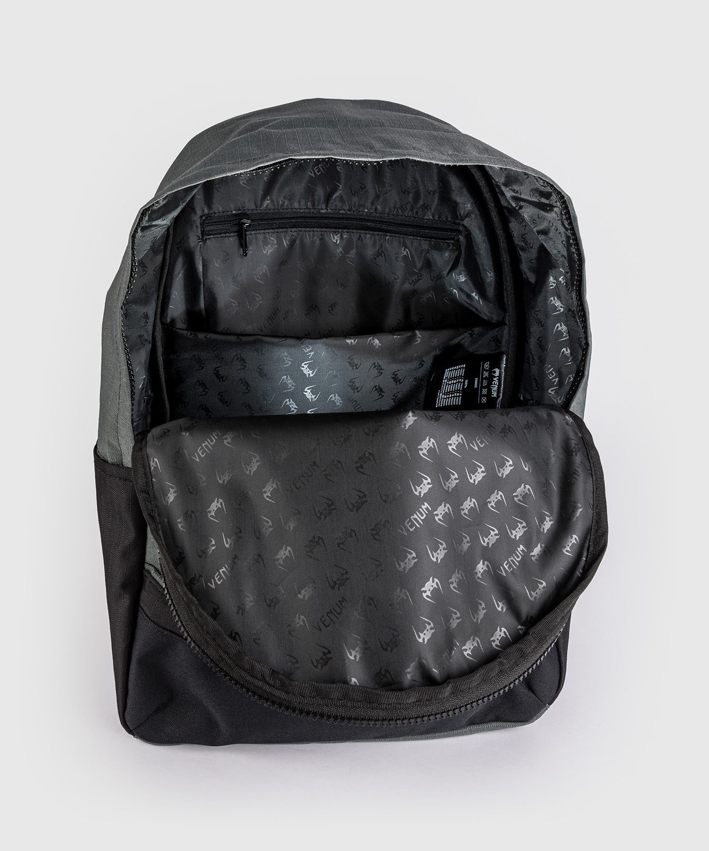 Venum Evo 2 Light Rucksack (20-25L) – Schwarz/Khaki