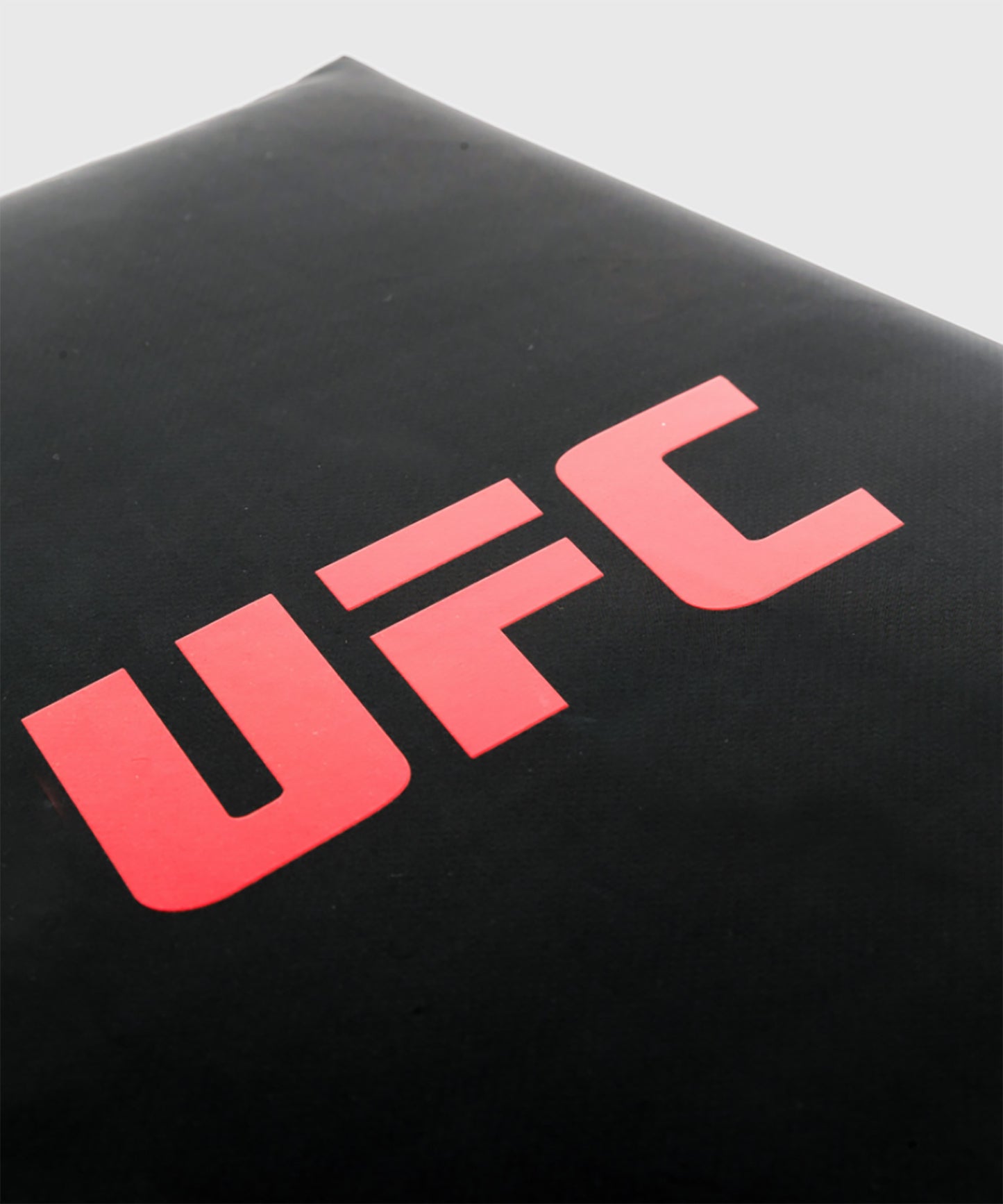 UFC Focus Mitts – Black