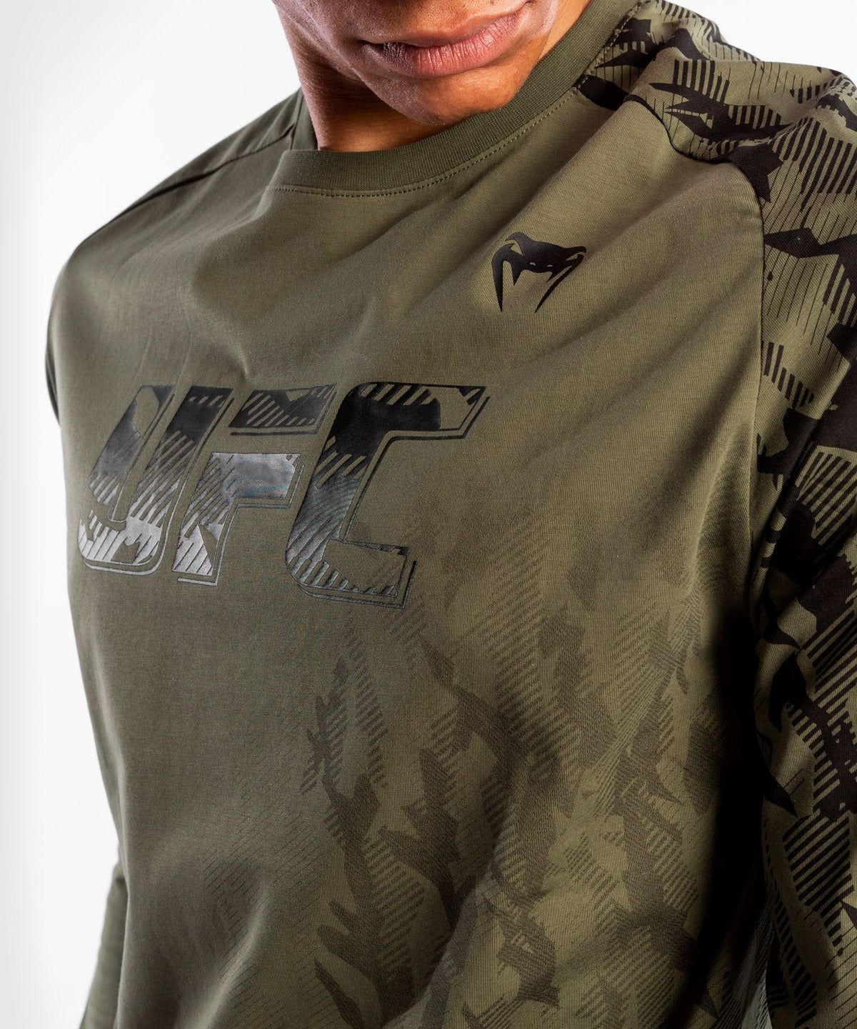 Langarmshirt Mann UFC Venum Authentic Fight Week - Khaki
