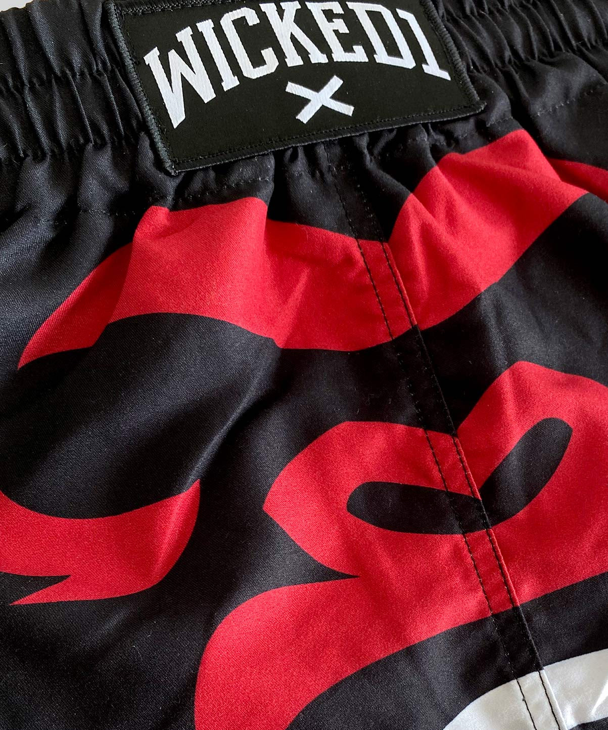 Wicked One Gorilla Pantalones de Muay Thai - Negro