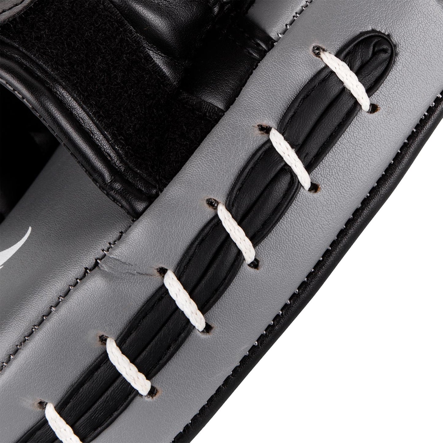Ringhorns Charger by Venum Boxhandschuhe