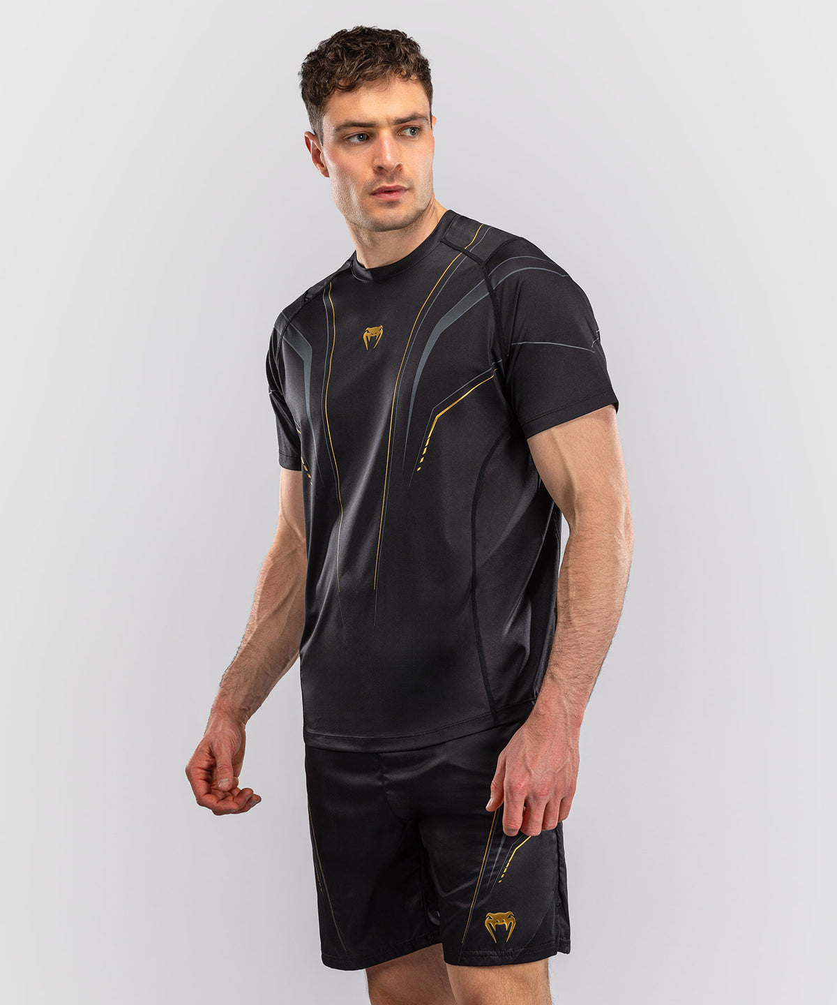 Venum Streamline Dry-Tech T-Shirt – Schwarz/Gold