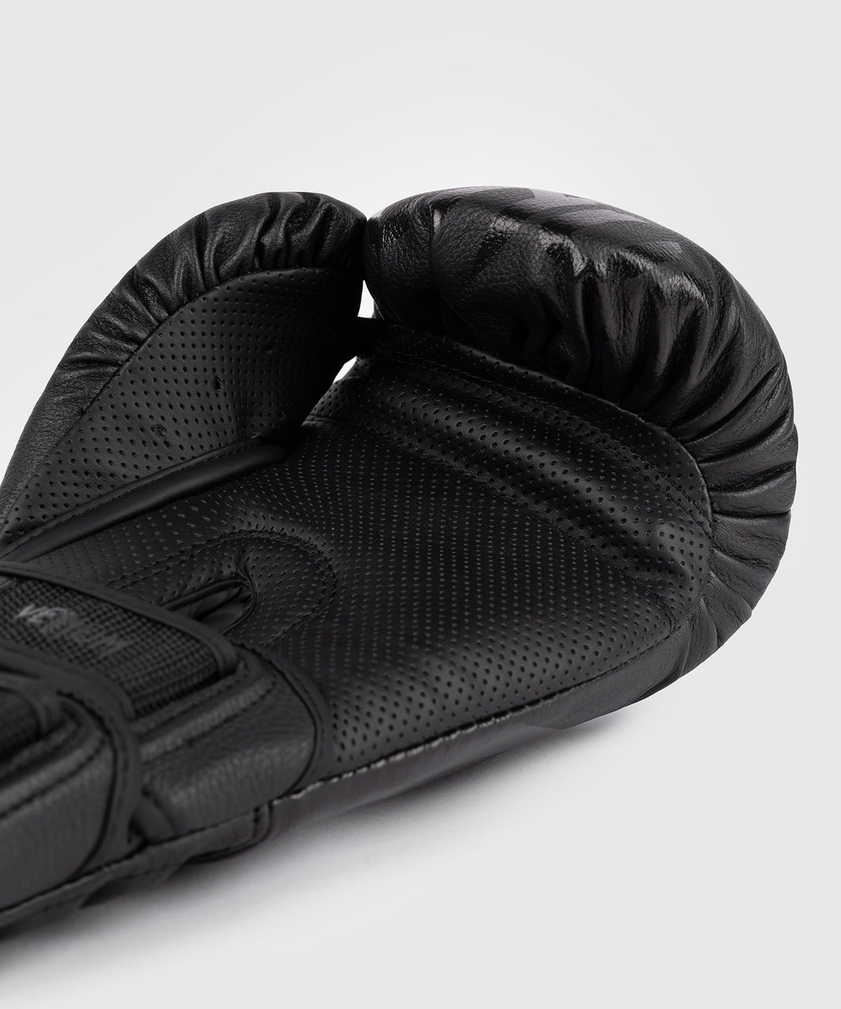 Gants de Boxe Venum Reverso - Noir/Noir