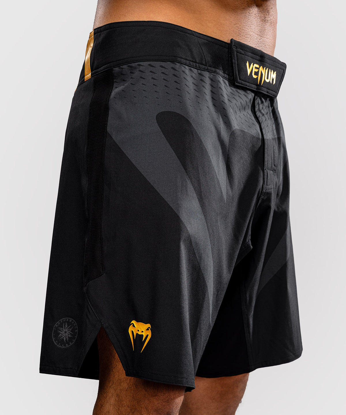 Venum Attack Fightshorts - Nero/Oro