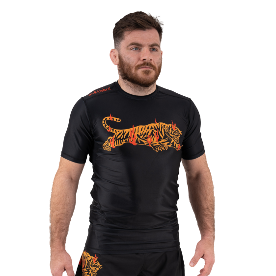 Scramble Burning Tiger Rashguard - Negro