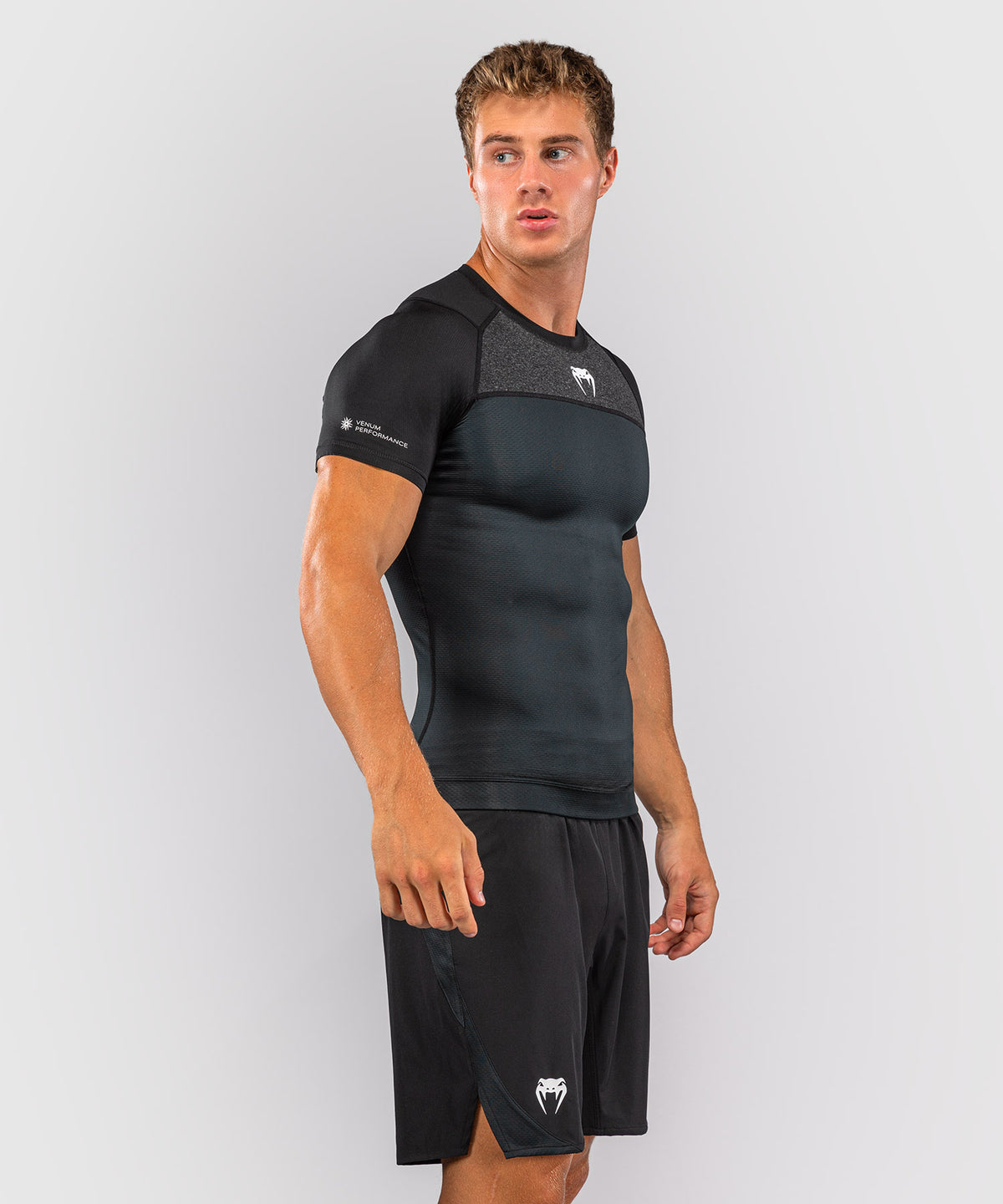 Venum G-Fit Scale Rashguard de manga corta - Negro