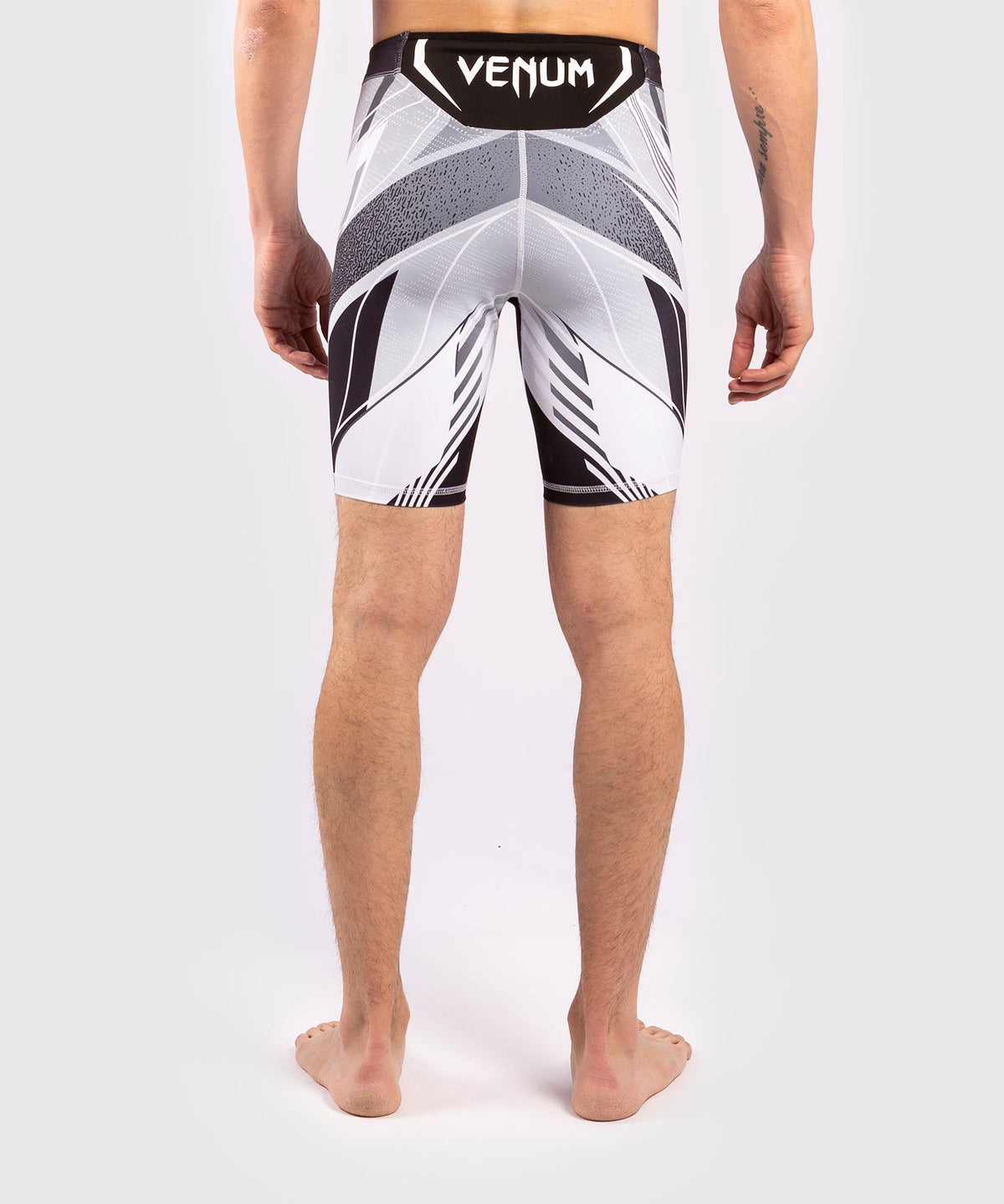 Venum Pro Line Herren UFC Kompressionsshorts - Weiß