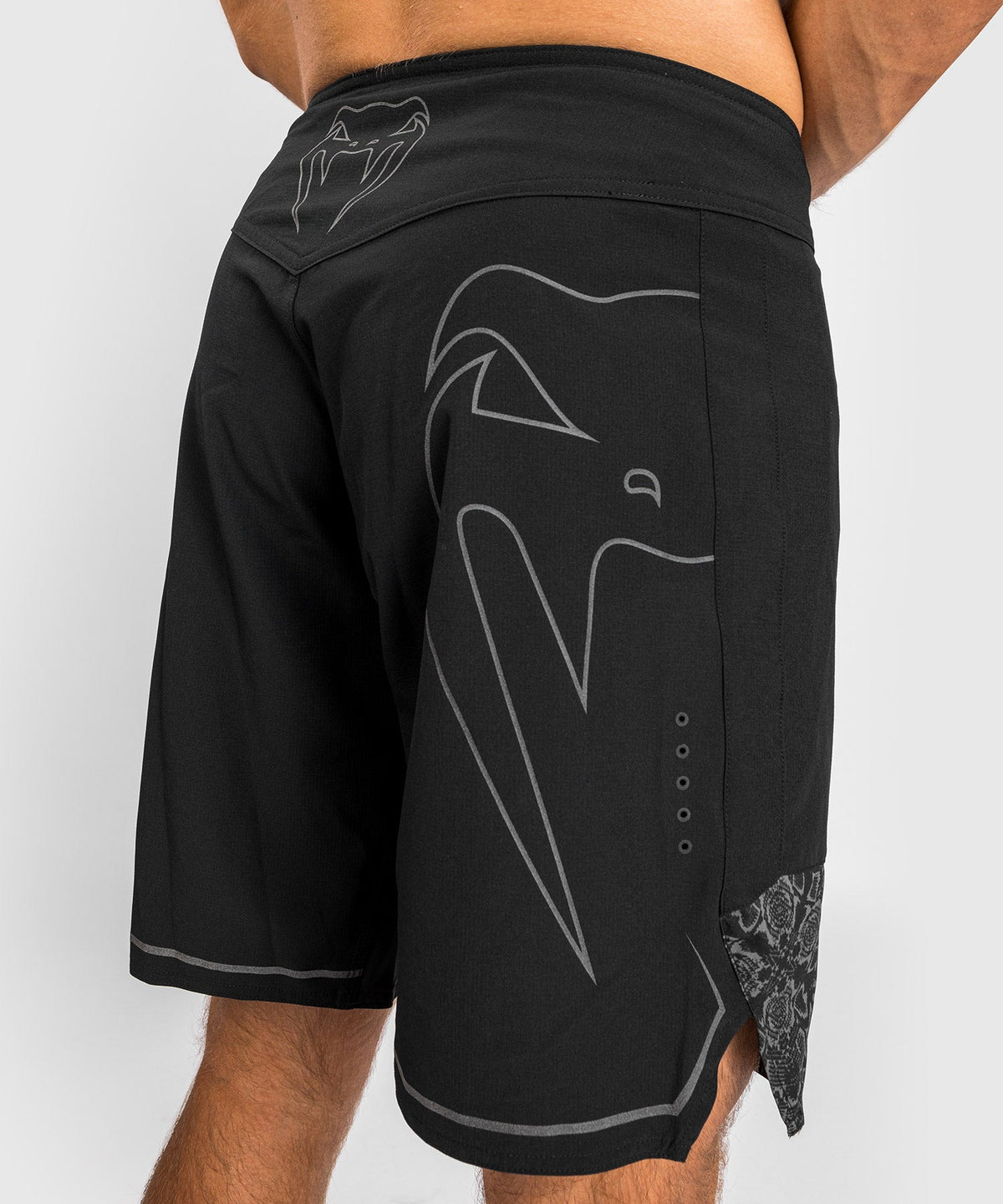 Venum Reflective MMA Short Light 4.0 - Black/Black
