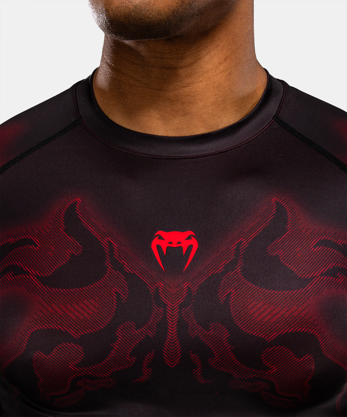 Venum Spectre Kurzarm Rashguard – Schwarz/Rot
