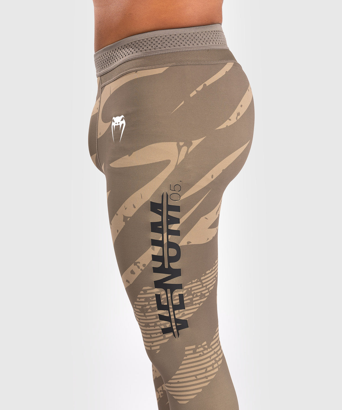 UFC Adrenaline by Venum Fight Week performance Pantaloni A Compressione - Desert Camo