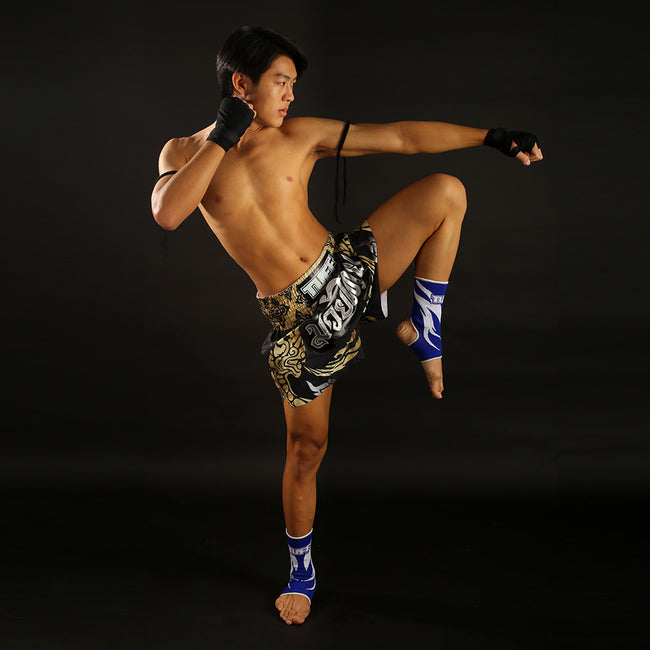 Tuff The King Of Naga Black Muay Thai Shorts - Schwarz/Gold