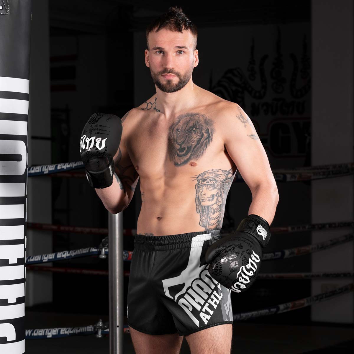 Phantom Athletics Muay Thai Boxhandschuhe - Schwarz