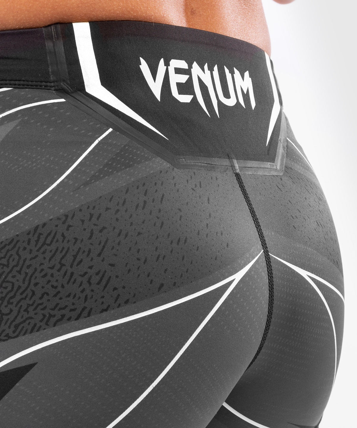 Short de compression pour Femmes UFC Venum Authentic Fight Night - Coupe Courte - Noir