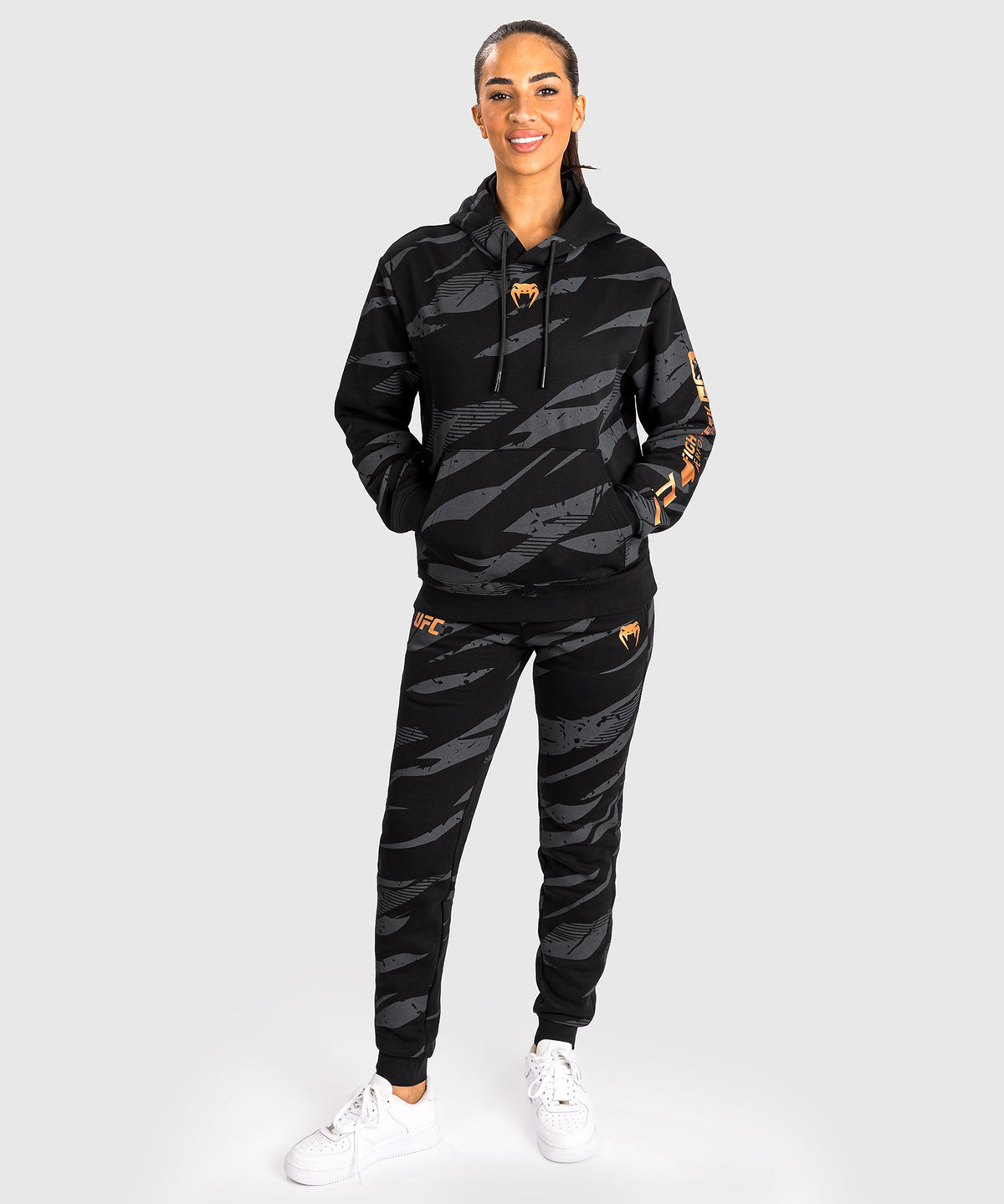 UFC Adrenaline by Venum Fight Week Felpa Con Cappuccio per Donna - Urban Camo